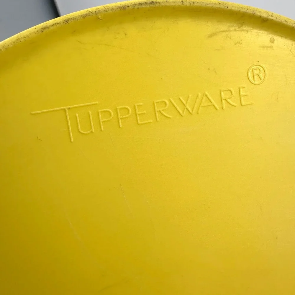 Tupperware Servalier Storage Containers Orange Yellow Set of 2 w/Clear Lids 1204
